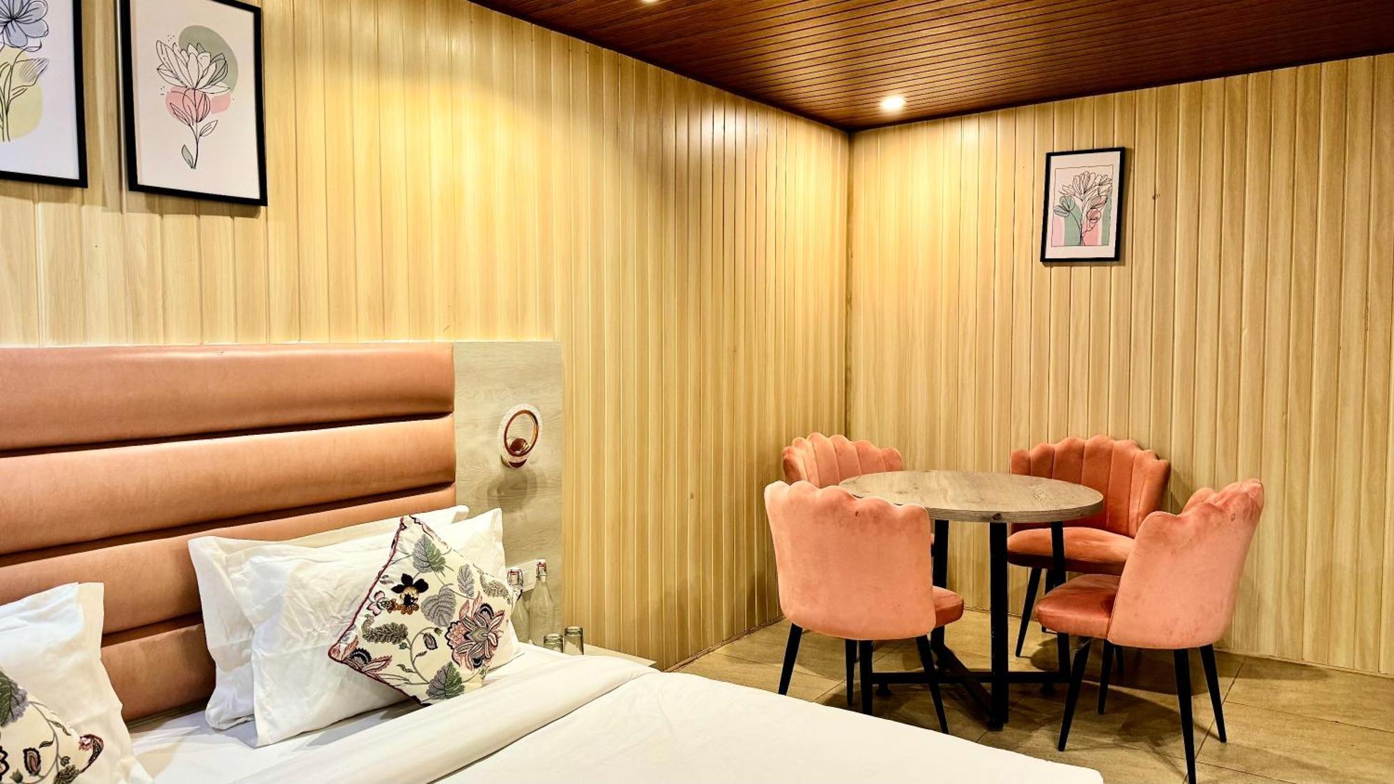 Hotel Pride Inn - 800 Mts From Mall Road Mussoorie Exterior photo