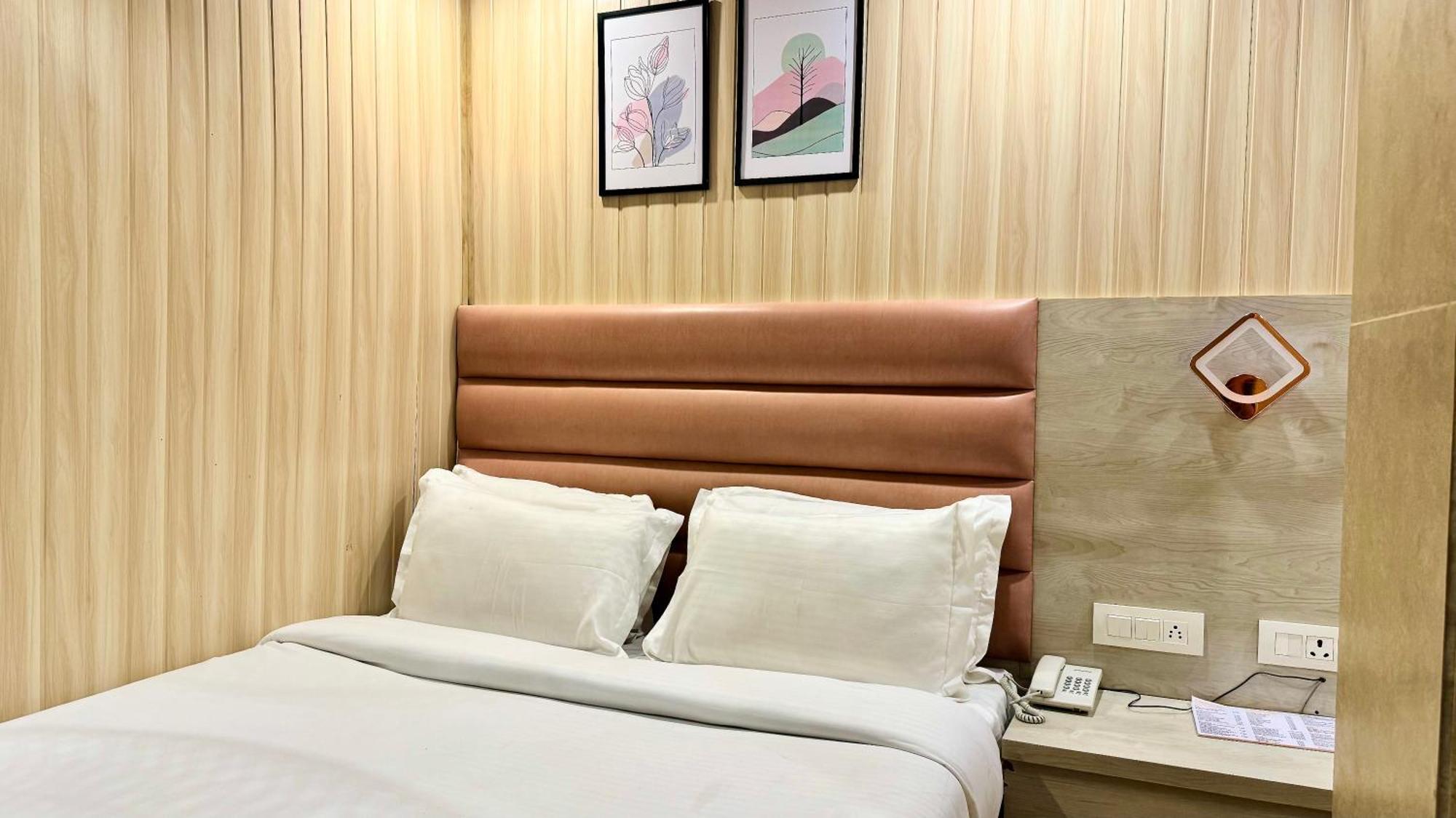 Hotel Pride Inn - 800 Mts From Mall Road Mussoorie Exterior photo