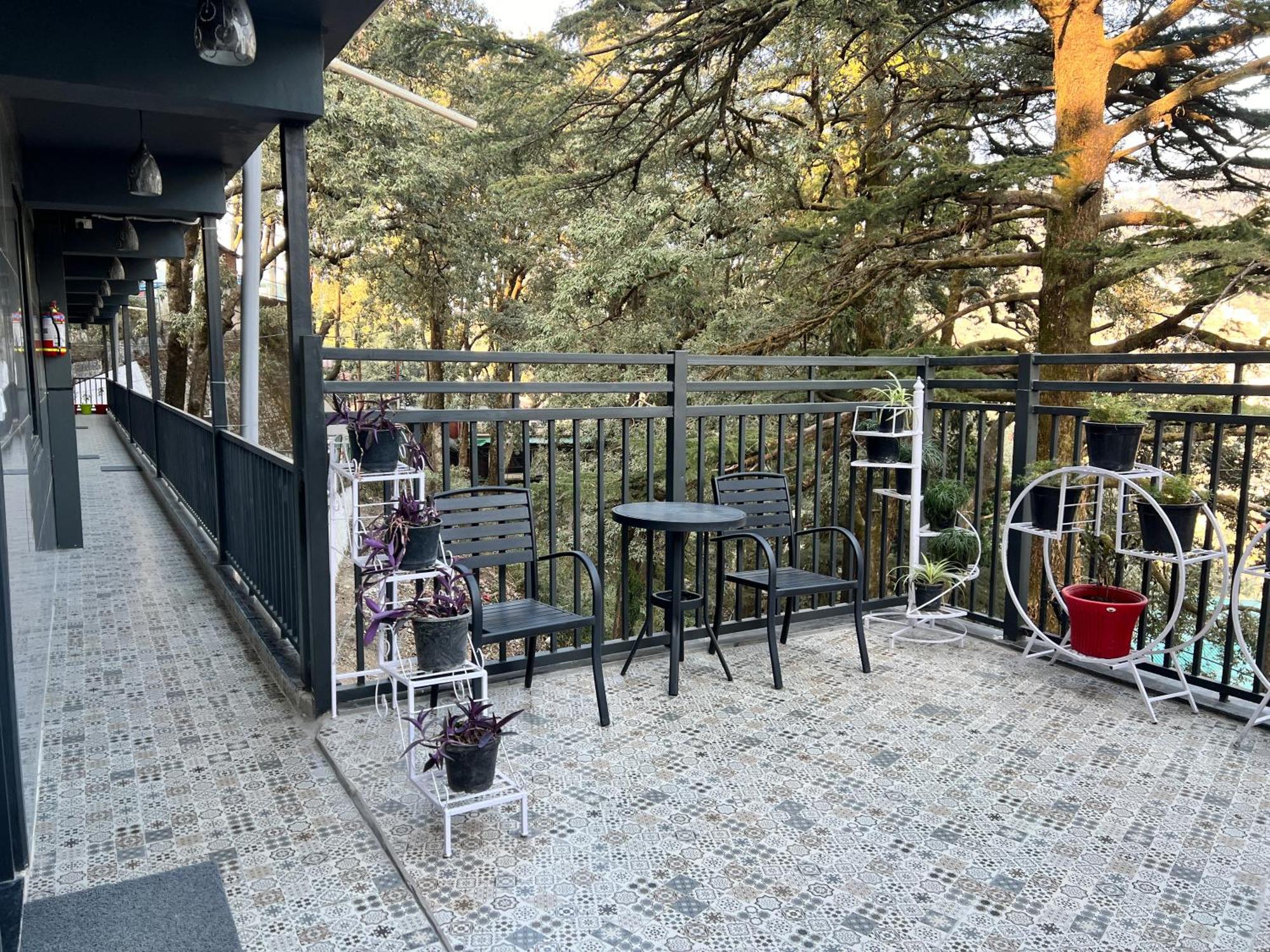 Hotel Pride Inn - 800 Mts From Mall Road Mussoorie Exterior photo